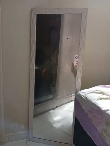 vendo um espelho