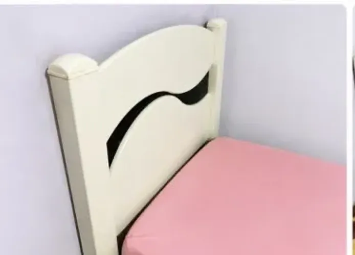 Cama de Solteiro Branca com Colchão + Lençol de Brinde