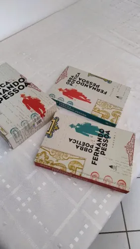 Obra Poética Fernando Pessoa Box usado