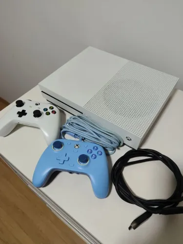 Xbox One S 1TB