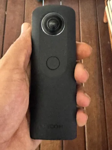 Câmera 360 Ricoh Theta S