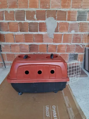 Caixa de transporte de cachorro 
