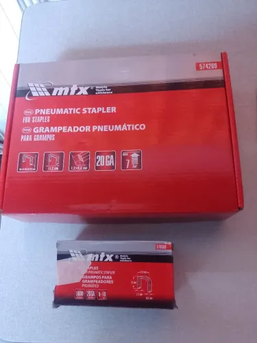 Grampeador pneumático