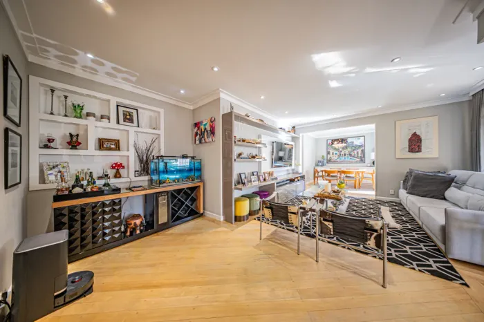 Apartamento para venda em Tatuapé com 4 quartos, sendo 3 suítes, 246m²