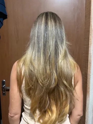 Cabelo Brasileiro loiro 60 cm- 200 g na tela