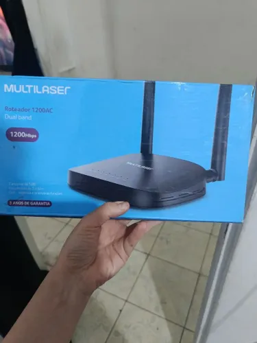 Roteador Multilaser RE015 AC1200 Dual Band com Portas Gigabit