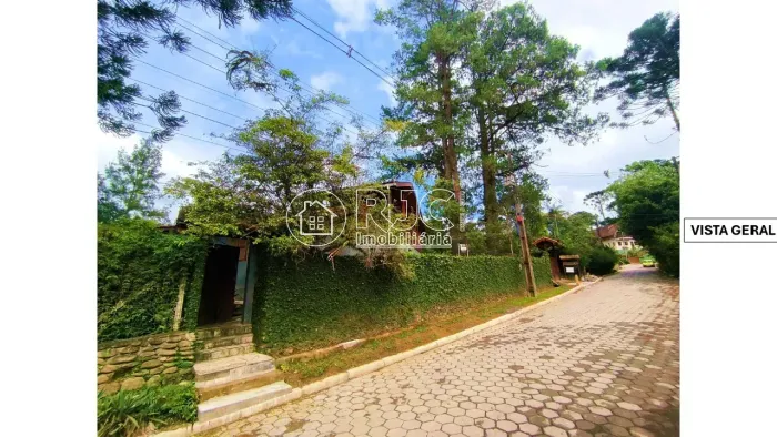 Imóvel para venda tem 6526 metros quadrados em Centro - Bocaina de Minas - MG
