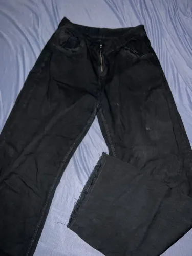 Calça jeans preta