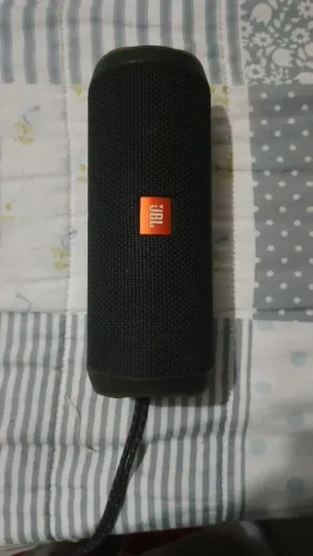 Caixa de som JBL Flip 4 original