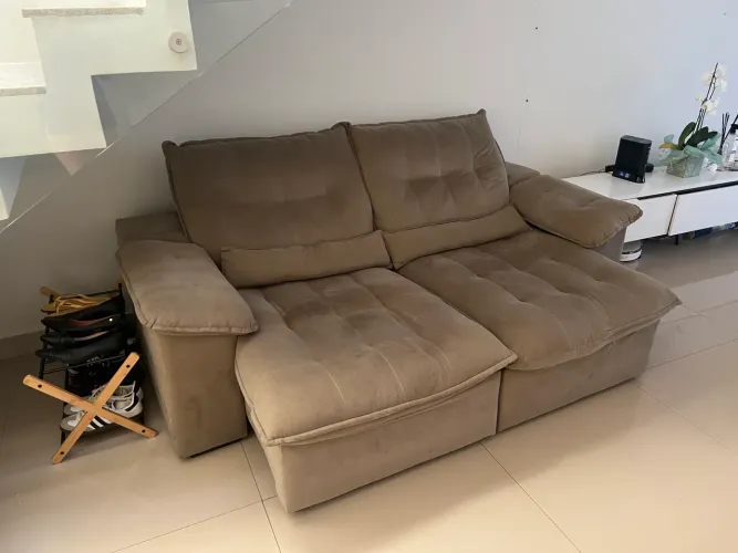 Sofá Retrátil e Reclinável 2,30m - Muito Confortável - Ótimo Estado