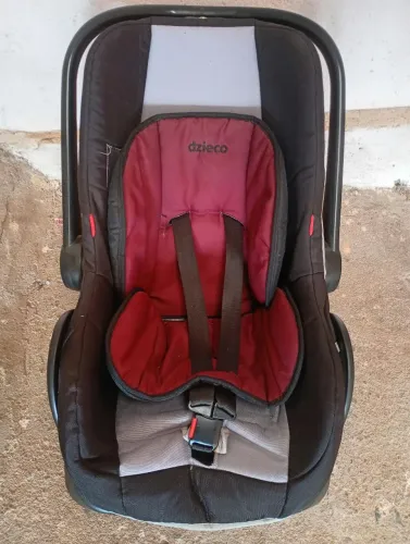 Bebê conforto com base marca Dzieco