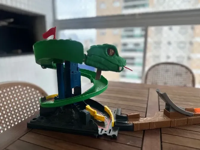 Hot wheels ataque da cobra