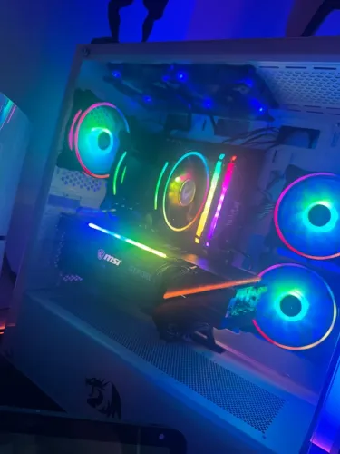 Placa de vídeo MSI GeForce RTX 3070 Gaming Z Trio
