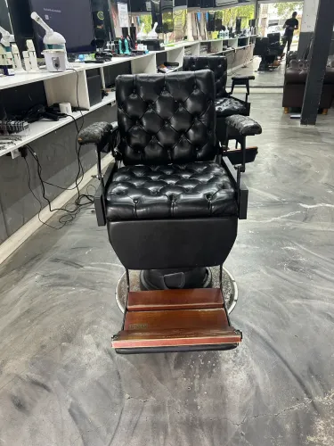  Vendo cadeira de barbeiro