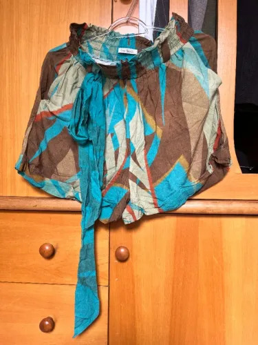 Short Clochard Viscose Estampa Tropical Verde e Marrom - Tam M (Novo)