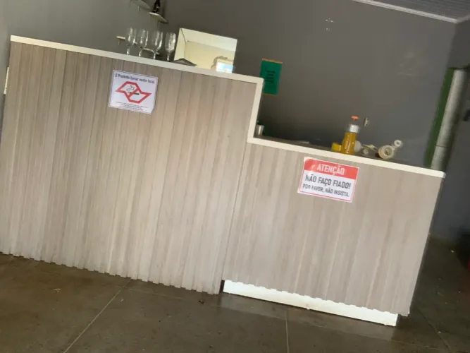Balcão de atendimento/ recepção