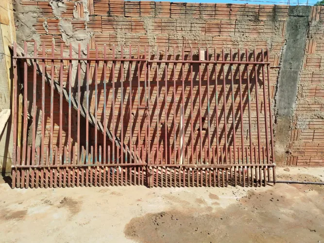 Portão com grade