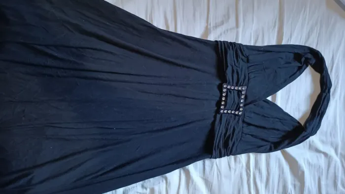 Brechó Y2K - Vestido preto decotado