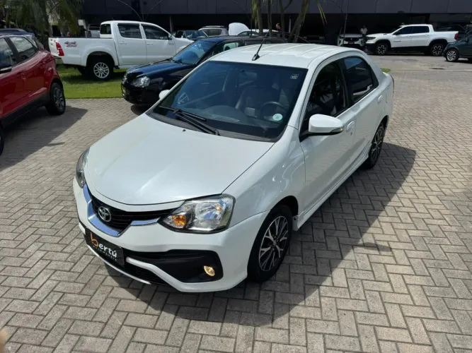 Toyota Etios Platinum 1.5 Flex 16V 4P Aut. 2018