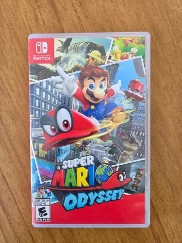 Super Mario Odyssey - Nintendo Switch - Perfeitas condições