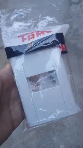 Moldura Fame