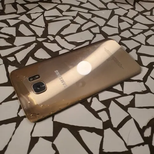 Tampa traseira S7 Edge ouro c/detalhe