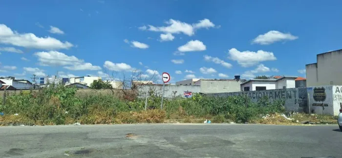 Terreno na Avenida Expedicionários
