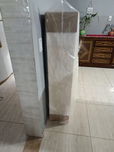 Cama Box casal na nova na embalagem 