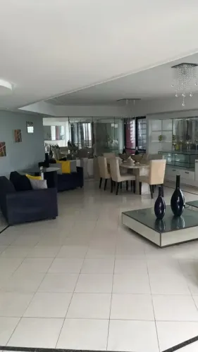 Imóvel para aluguel tem 320 metros quadrados com 5 quartos em Piedade - Jaboatão dos Guara