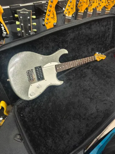 Peavey Rockmaster Guitar Silver(ACEITO TROCAS)