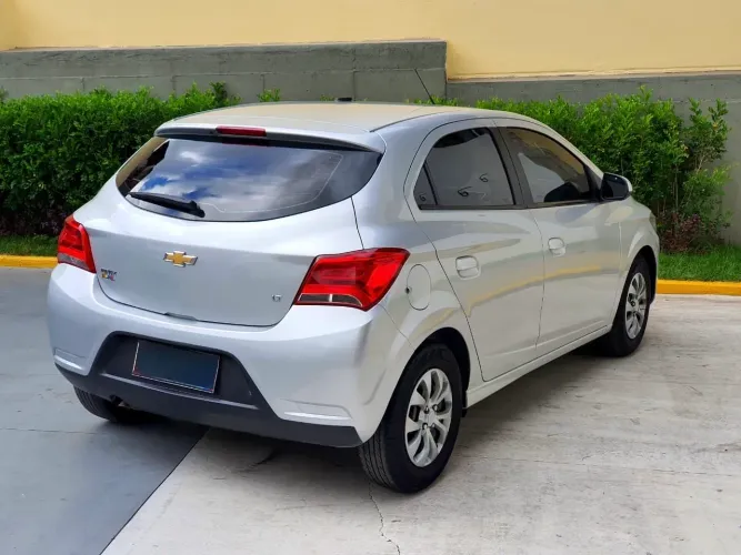 Chevrolet Onix Hatch LT 1.0 8V Flex Mec. 4P 2019