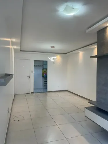 Apartamento Semi-mobiliado