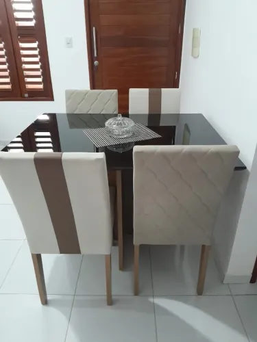 Mesa de Jantar 4 Cadeiras