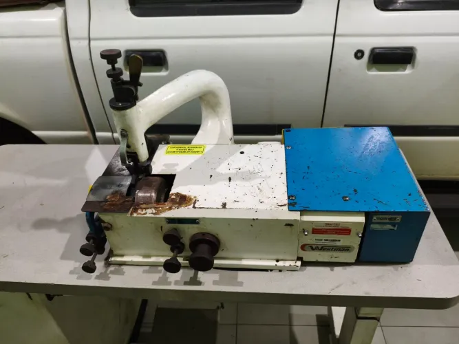 Vendo 2 máquina de chanfrar couro Westman 