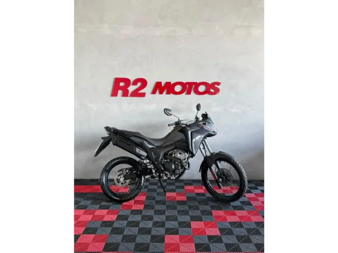 Honda Xre 300 sahara 2026