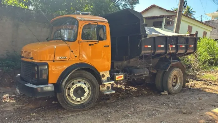 CAMINHÃO MB 1313 ANO 1984