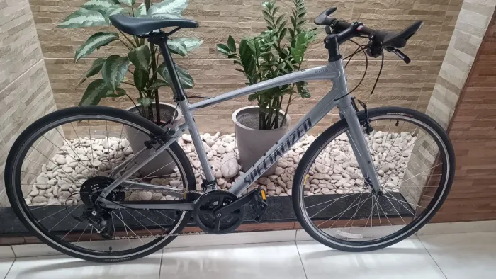 Bicicleta Specialized Sirrus 1.0