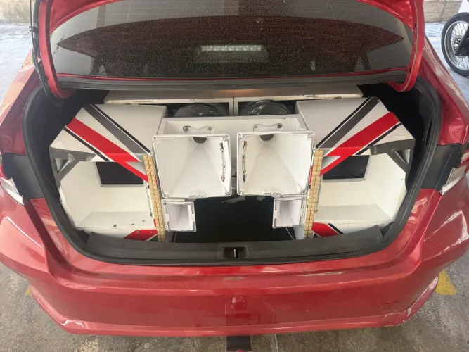 Som automotivo paredão