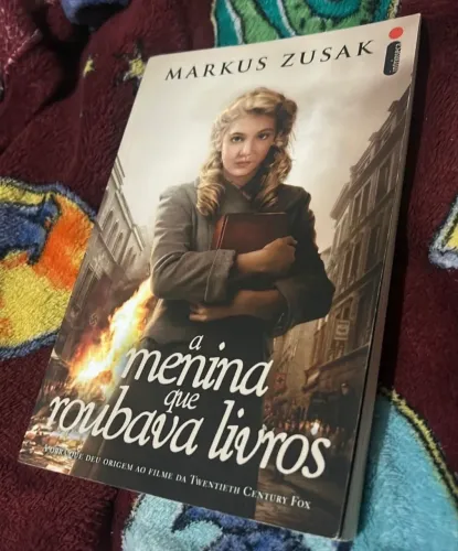 a menina que roubava livros