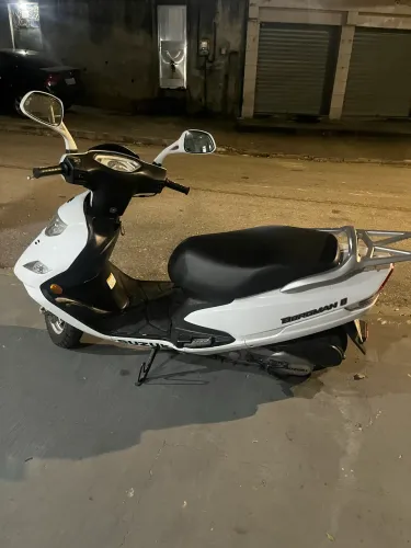 Scooter suzuki burgman 125