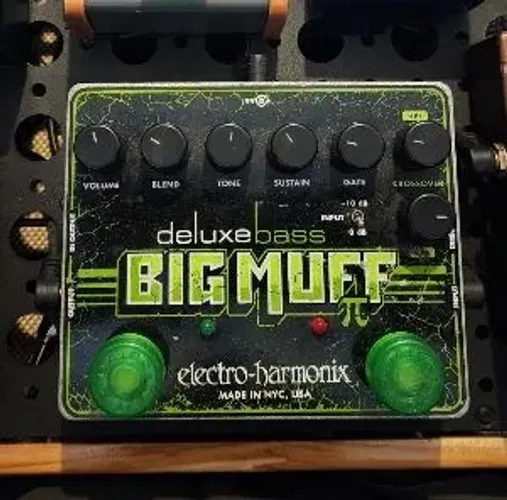Pedal big muff deluxe