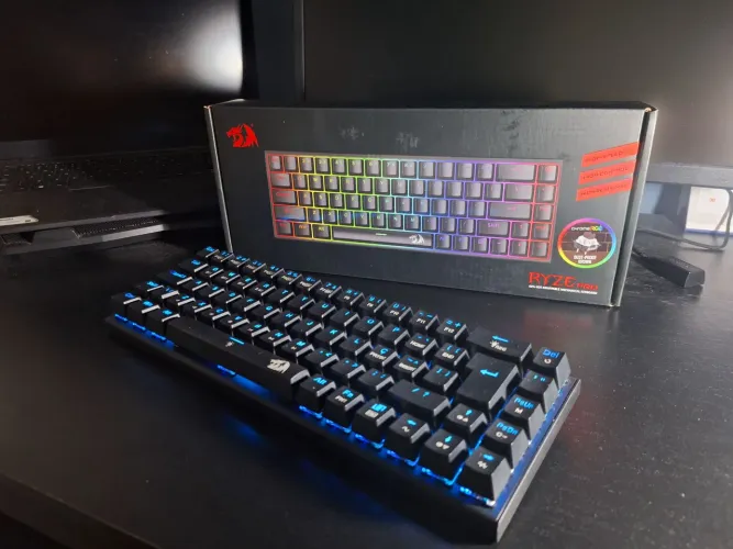 Teclado mecânico Redragon Ryze Pro - TRI-MODE