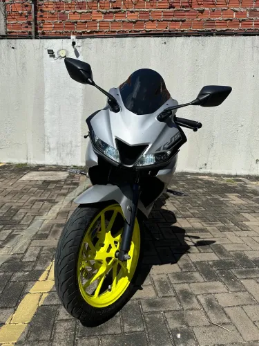 Yamaha R15 2024