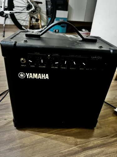 AMP YAMAHA GA15II - MUITO NOVO!