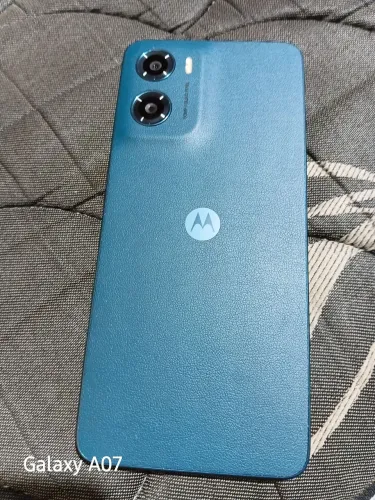 Celular Moto g05