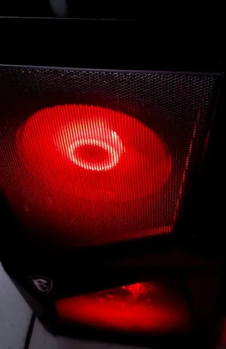 PC Gamer Msi B660 Tomahawk C/ Audeze Mobius + 1Tb Nvme + 4 Tb Hd + 24Gb Ddr4 + i5 = Leia !