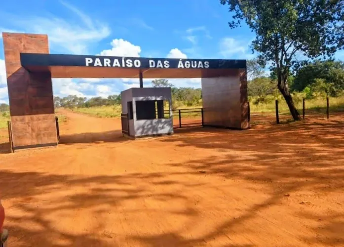 vendo o passo ou passa o financia terreno em local de chacreamento para você construir