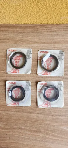 Kit 4 Retentor suspensão Braço inferior/superior Fusca. Sabó 01289/01276