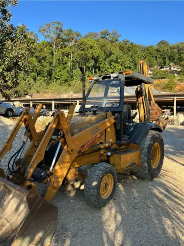 Case 580L Retroescavadeira 
