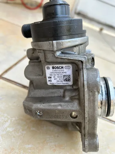 Bomba de Alta CP4 Amarok V6 Original Novinha